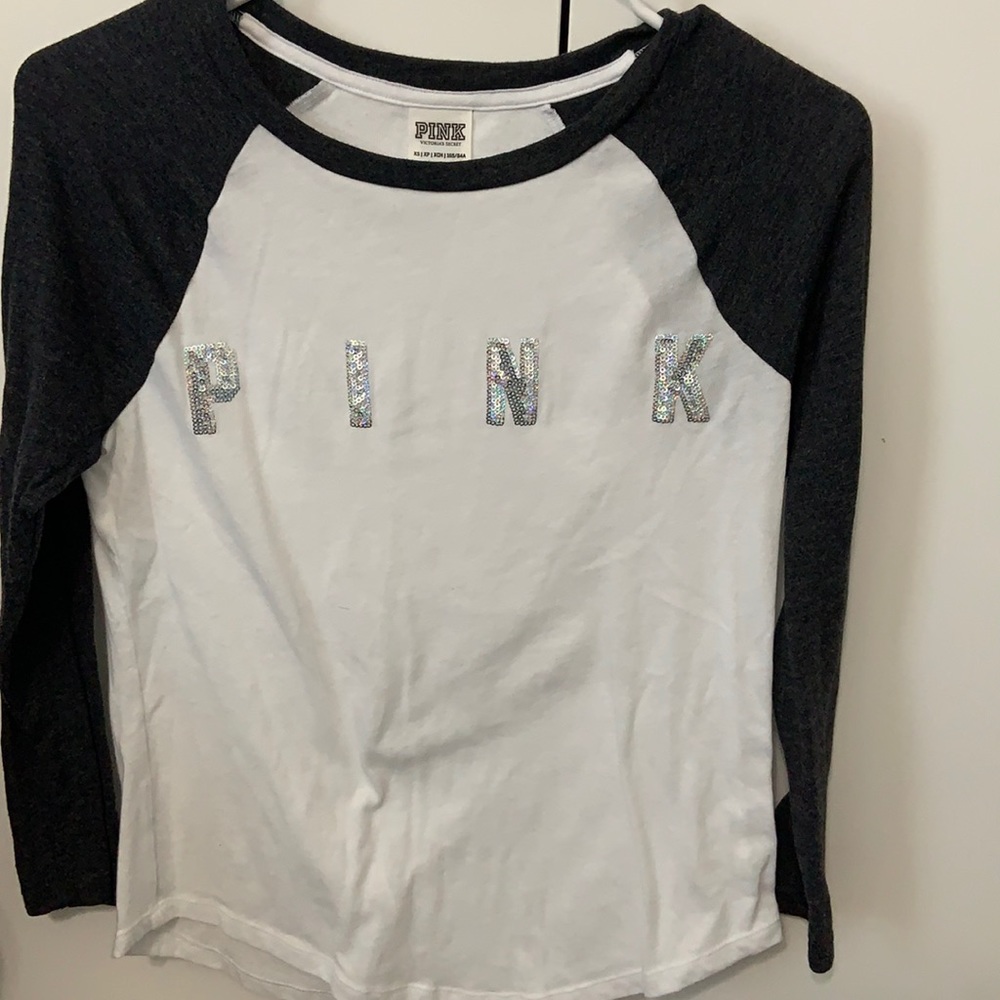 PINK XS Long Sleeved White & Gray Top